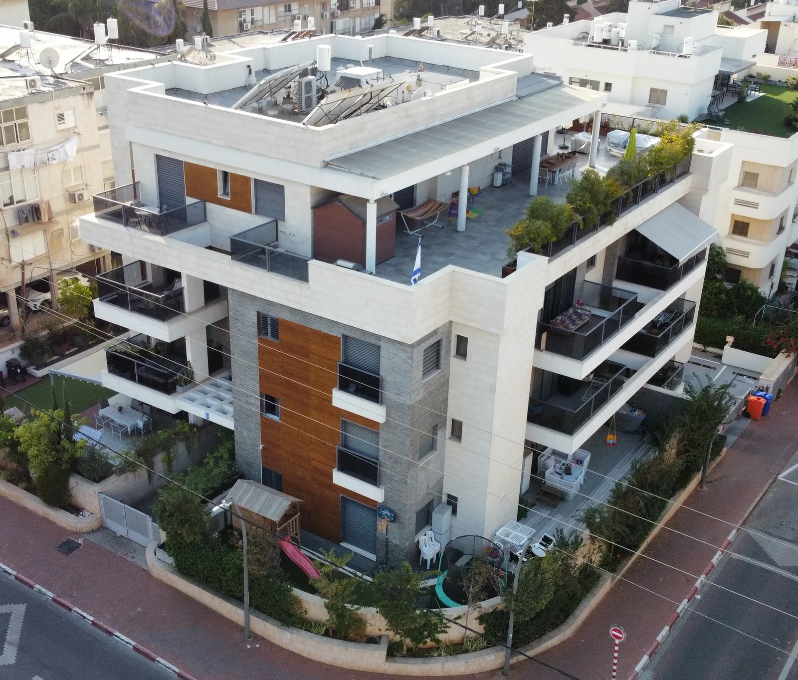 בני בנימין 17 — יום ערב